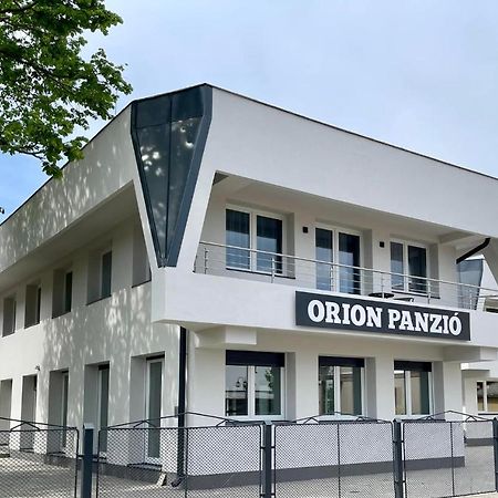 Bed and Breakfast Orion Panzio Хайдусобосло Экстерьер фото